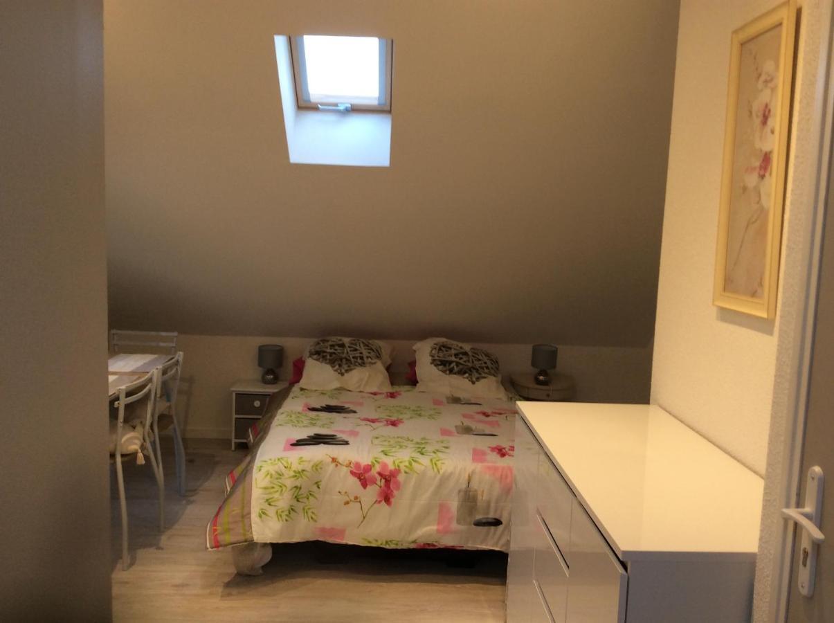 Gites Et Chambres D'Hotes Les Roses The أوتريف المظهر الخارجي الصورة